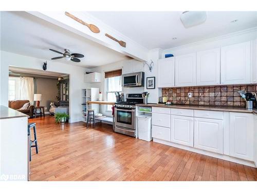 6 Huron Street, Barrie, ON - Indoor Photo Showing Kitchen