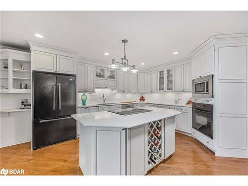 20 Tiny Beaches Road N, Tiny, ON - Indoor Photo Showing Kitchen With Upgraded Kitchen