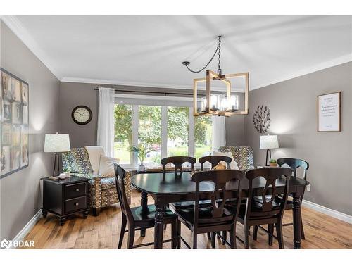 22 Baker Crescent, Barrie, ON - Indoor Photo Showing Dining Room