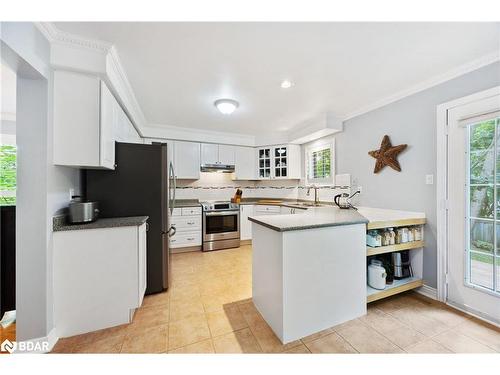 697 Happy Vale Drive, Innisfil, ON - Indoor Photo Showing Kitchen