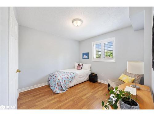 697 Happy Vale Drive, Innisfil, ON - Indoor Photo Showing Bedroom