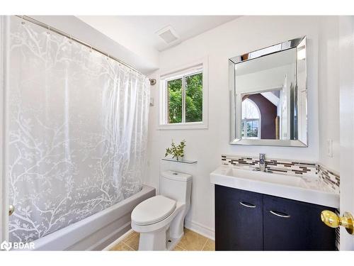 697 Happy Vale Drive, Innisfil, ON - Indoor Photo Showing Bathroom