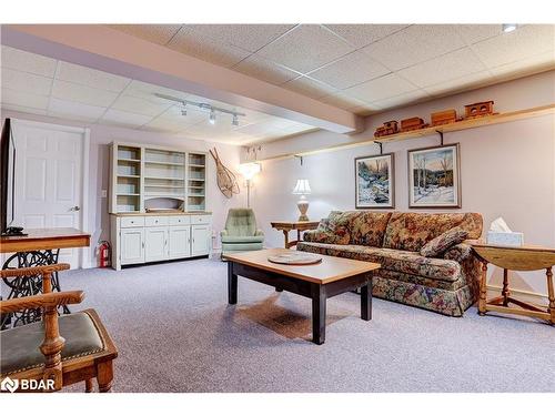 422-40 Museum Drive, Orillia, ON - Indoor Photo Showing Living Room