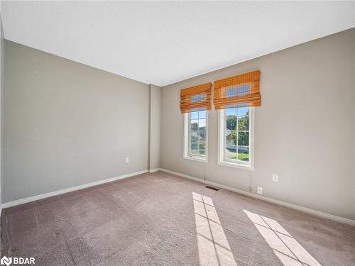 20 Frontier Avenue, Orillia, ON - Indoor Photo Showing Other Room