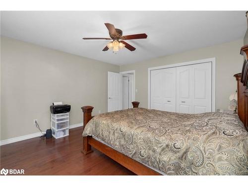 61 Saint James Place, Wasaga Beach, ON - Indoor Photo Showing Bedroom