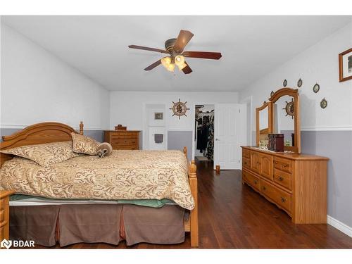 61 Saint James Place, Wasaga Beach, ON - Indoor Photo Showing Bedroom