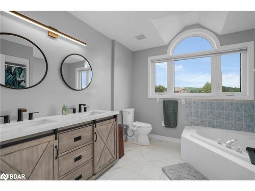 217 Pringle Drive, Barrie, ON - Indoor Photo Showing Bathroom