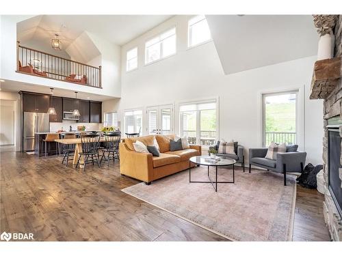 16 Gelderland Crescent, Oro-Medonte, ON - Indoor Photo Showing Living Room With Fireplace