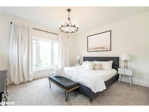 16 Gelderland Crescent, Oro-Medonte, ON - Indoor Photo Showing Bedroom