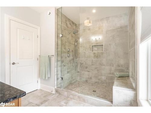 16 Gelderland Crescent, Oro-Medonte, ON - Indoor Photo Showing Bathroom