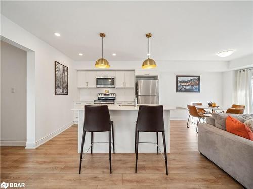 9 Hay Lane, Barrie, ON - Indoor Photo Showing Other Room