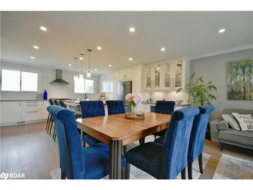 4653 Daniel Street, Ramara, ON - Indoor Photo Showing Dining Room