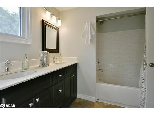 4653 Daniel Street, Ramara, ON - Indoor Photo Showing Bathroom