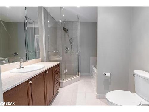 707-33 Ellen Street, Barrie, ON - Indoor Photo Showing Bathroom