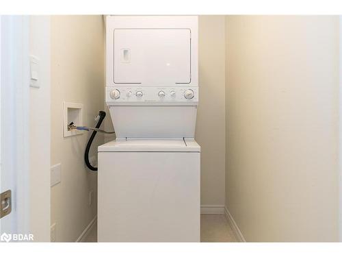 707-33 Ellen Street, Barrie, ON - Indoor Photo Showing Laundry Room