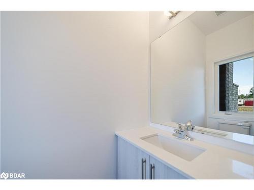 137 Turnberry Lane, Barrie, ON - Indoor Photo Showing Bathroom