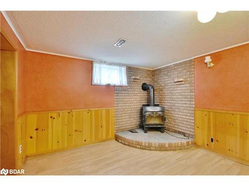 5 Creswick Court, Barrie, ON - Indoor Photo Showing Other Room