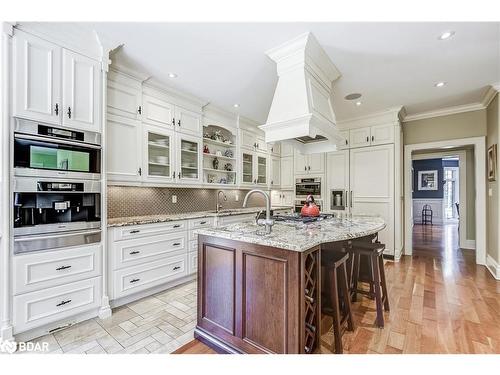 380 Nassau Street, Niagara-On-The-Lake, ON - Indoor Photo Showing Kitchen With Upgraded Kitchen