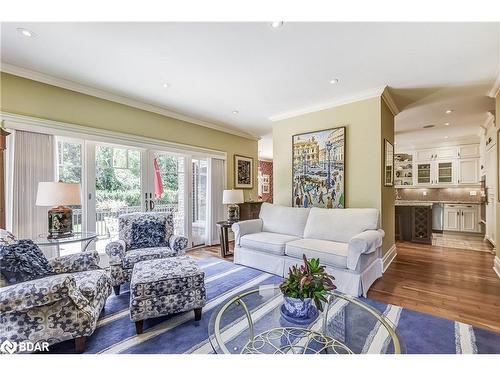 380 Nassau Street, Niagara-On-The-Lake, ON - Indoor Photo Showing Living Room