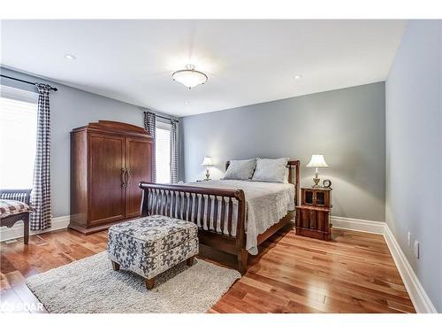 380 Nassau Street, Niagara-On-The-Lake, ON - Indoor Photo Showing Bedroom