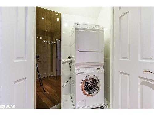 380 Nassau Street, Niagara-On-The-Lake, ON - Indoor Photo Showing Laundry Room