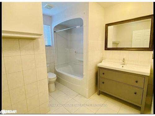 895 Frederick Street, Innisfil, ON - Indoor Photo Showing Bathroom