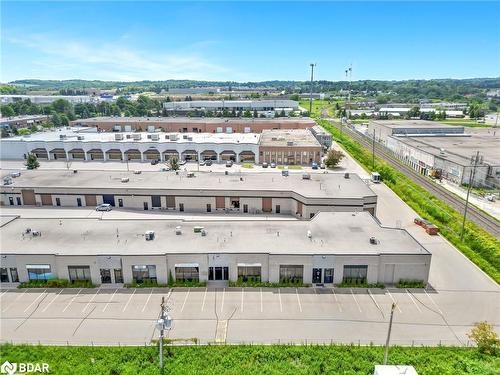 23-220 Industrial Parkway S, Aurora, ON 