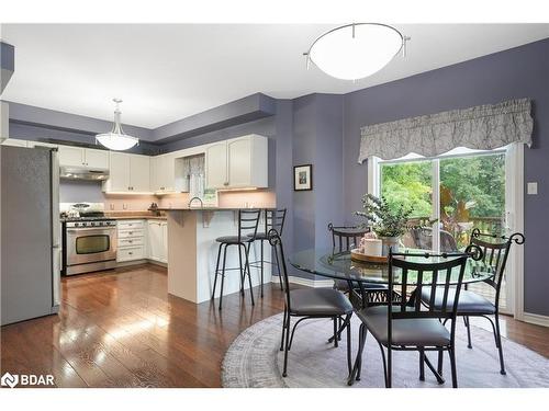 32 Silvercreek Crescent, Barrie, ON - Indoor Photo Showing Dining Room