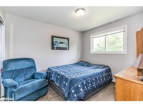 3151 25Th Sideroad, Innisfil, ON - Indoor Photo Showing Bedroom