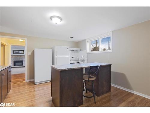 3151 25Th Sideroad, Innisfil, ON - Indoor Photo Showing Kitchen