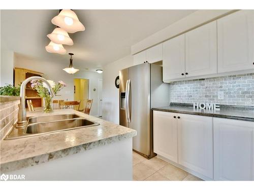 10 Princess Point Drive, Wasaga Beach, ON - Indoor Photo Showing Kitchen With Double Sink