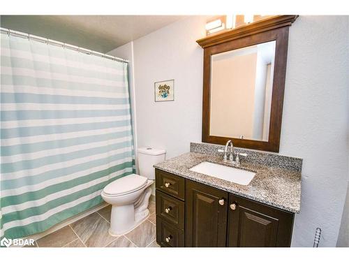 104-25 Meadow Lane, Barrie, ON - Indoor Photo Showing Bathroom