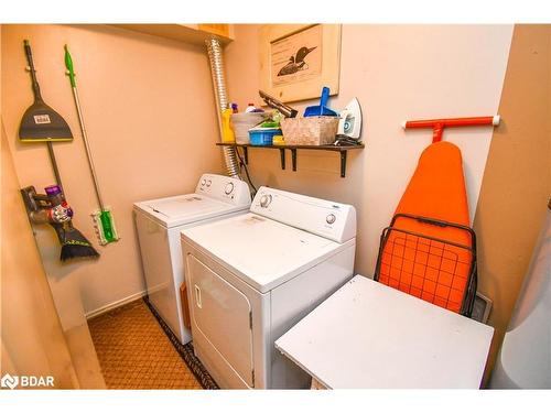 104-25 Meadow Lane, Barrie, ON - Indoor Photo Showing Laundry Room