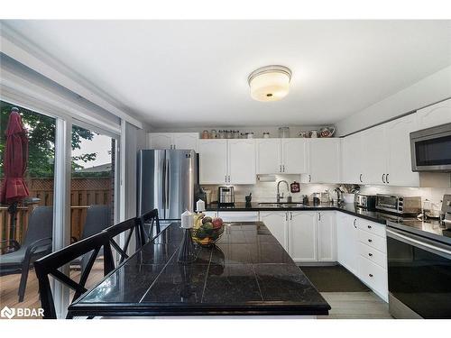 4 Ginger Drive, Barrie, ON - Indoor Photo Showing Kitchen With Double Sink