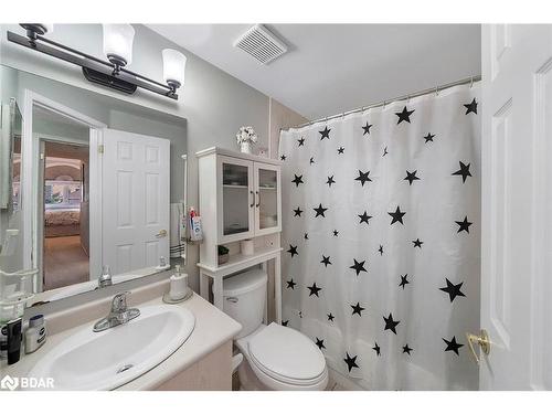4 Ginger Drive, Barrie, ON - Indoor Photo Showing Bathroom