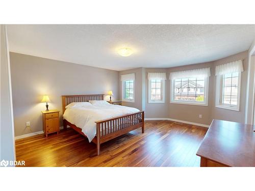 33 Brown Street, Guelph, ON - Indoor Photo Showing Bedroom