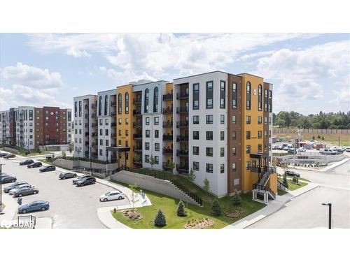 412-8 Culinary Lane Lane, Barrie, ON - Outdoor With Facade