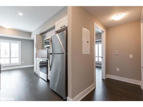 412-8 Culinary Lane Lane, Barrie, ON - Indoor Photo Showing Kitchen