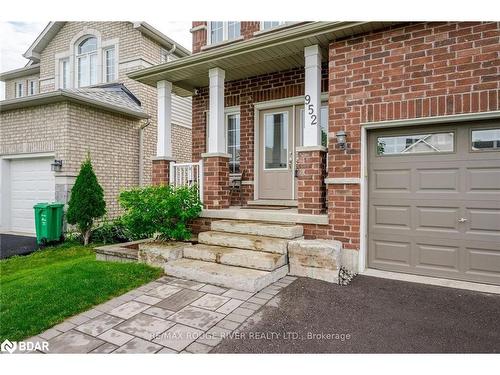 952 Avery Avenue, Peterborough, ON - Outdoor With Facade