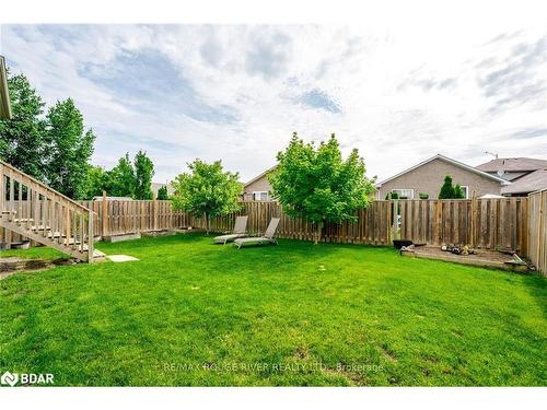 952 Avery Avenue, Peterborough, ON - Outdoor With Backyard