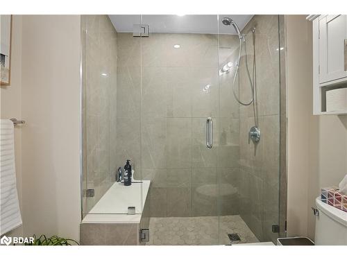 917-58 Lakeside Terrace, Barrie, ON - Indoor Photo Showing Bathroom