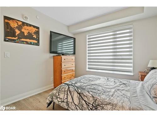 917-58 Lakeside Terrace, Barrie, ON - Indoor Photo Showing Bedroom