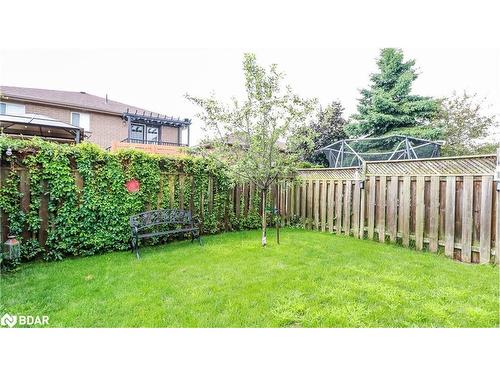 7 Hemlock Court, Barrie, ON - Outdoor