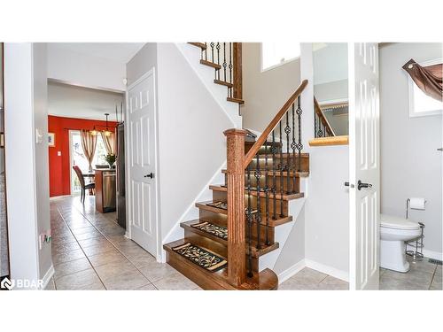 7 Hemlock Court, Barrie, ON - Indoor Photo Showing Other Room