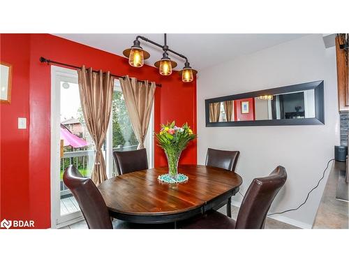 7 Hemlock Court, Barrie, ON - Indoor Photo Showing Dining Room