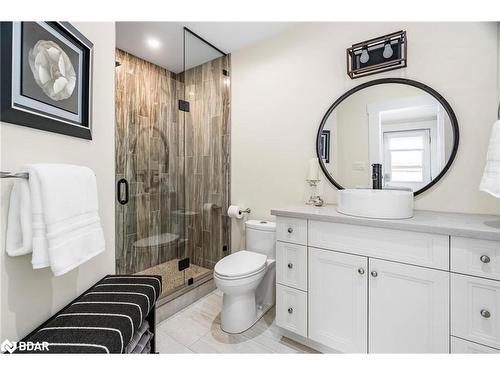 92 Nelson Street, Barrie, ON - Indoor Photo Showing Bathroom