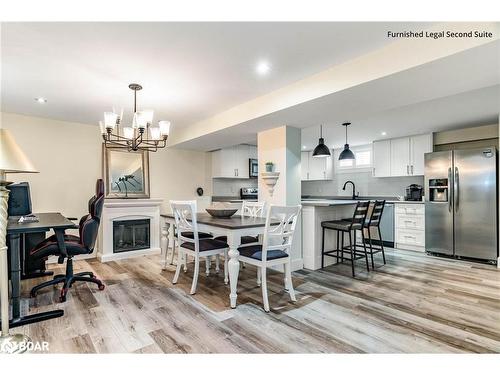 92 Nelson Street, Barrie, ON - Indoor Photo Showing Dining Room