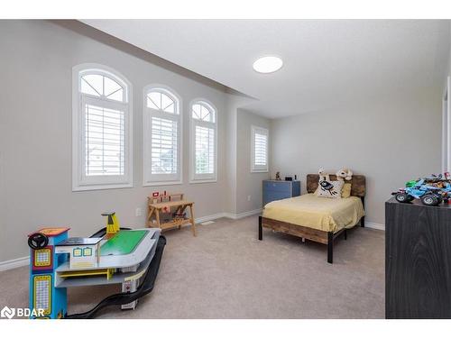 1327 Hunter Street, Innisfil, ON - Indoor Photo Showing Bedroom