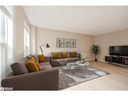 36 Falling Brook Drive, Barrie, ON - Indoor Photo Showing Living Room