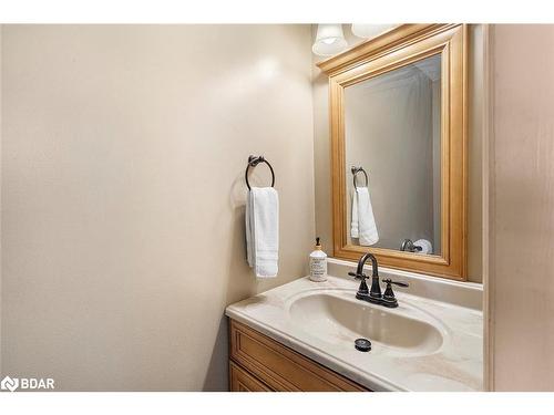 734 Candaras Street, Innisfil, ON - Indoor Photo Showing Bathroom